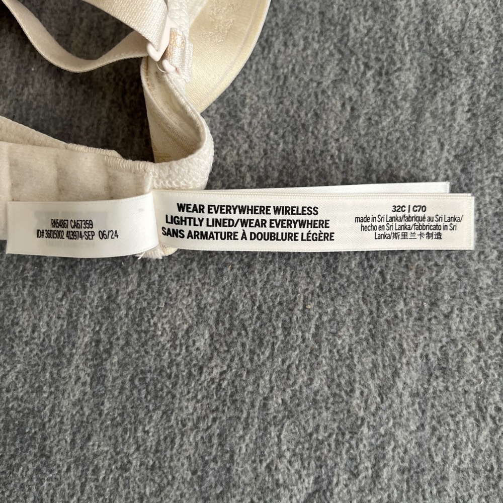 Victoria's Secret PINK Bra 32C Wear Everywhere Wireless Cream Lightly Padded EUC - Picture 10 of 12